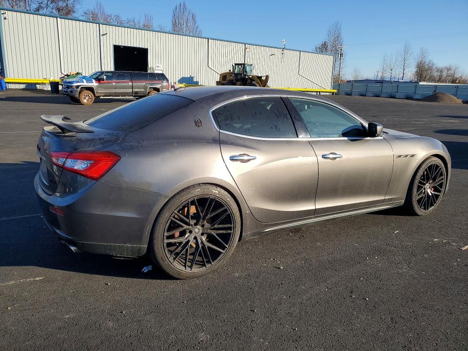 Photo 3 from auction – 2015 MASERATI GHIBLI with VIN ZAM57XSA2F1159407