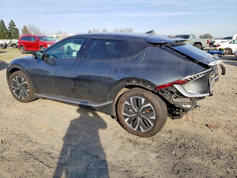Photo 2 from auction – 2024 KIA EV6 with VIN KNDC34LA6R5622148