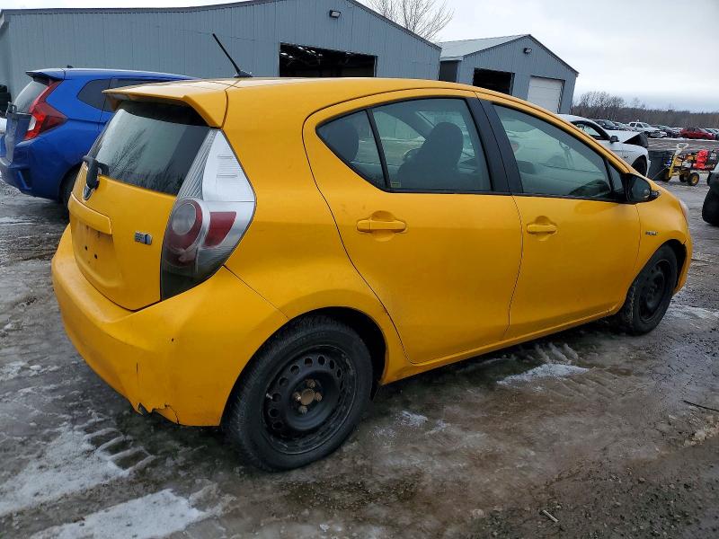 Photo 3 from auction – 2014 TOYOTA PRIUS C with VIN JTDKDTB39E1064481