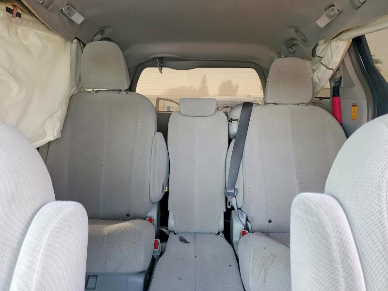 Photo 10 from auction – 2014 TOYOTA SIENNA LE with VIN 5TDKK3DC8ES406816