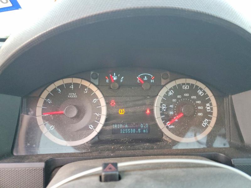 Photo 9 from auction – 2011 FORD ESCAPE with VIN 1FMCU0D70BKC10268