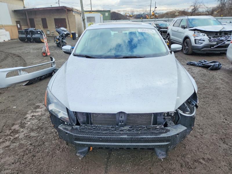Photo 5 from auction – 2012 VOLKSWAGEN PASSAT SE with VIN 1VWBN7A32CC109149