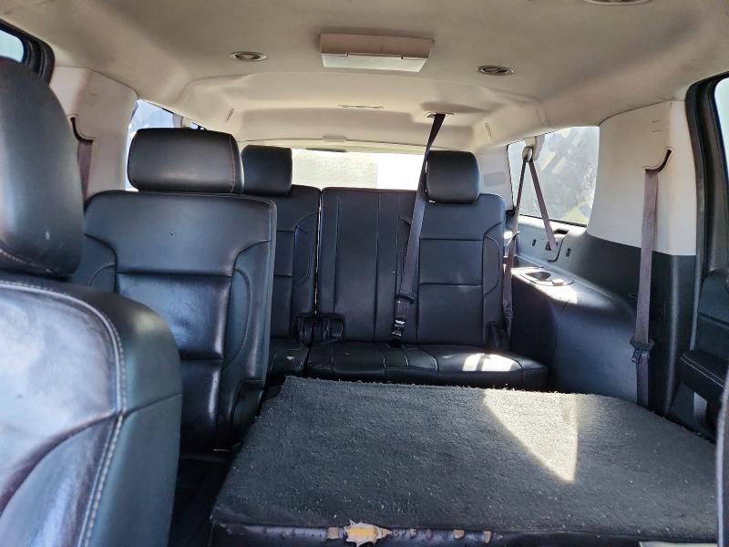 Photo 10 from auction – 2016 CHEVROLET SUBURBAN with VIN 1GNSCHKC7GR186929