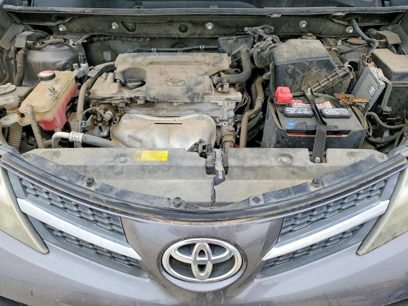 Photo 11 from auction – 2014 TOYOTA RAV4 LE with VIN JTMZFREV6EJ017711