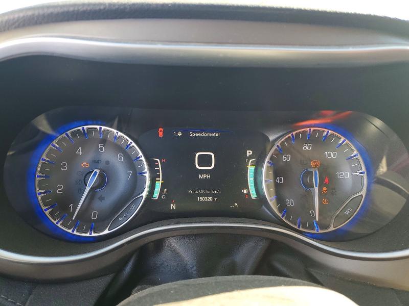 Photo 9 from auction – 2018 CHRYSLER PACIFICA with VIN 2C4RC1GG8JR320391