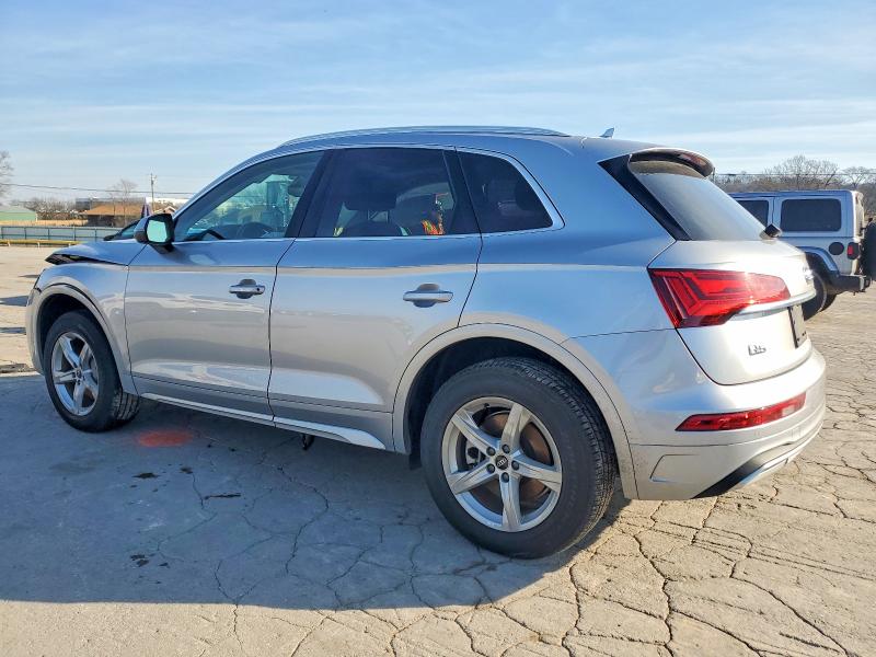 Photo 2 from auction – 2021 AUDI Q5 PREMIUM with VIN WA1AAAFY7M2076114