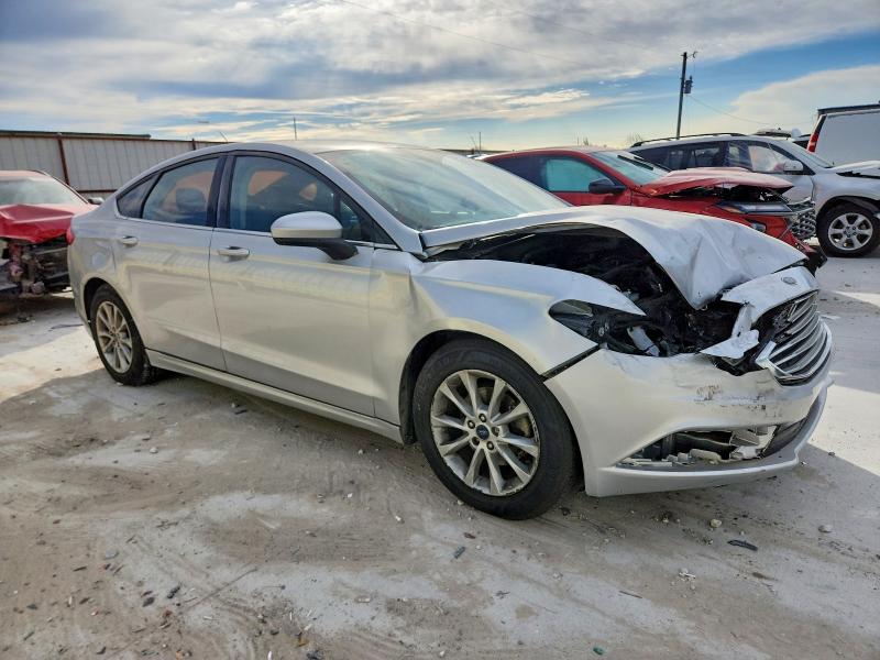 Photo 4 from auction – 2017 FORD FUSION SE with VIN 3FA6P0H72HR259291