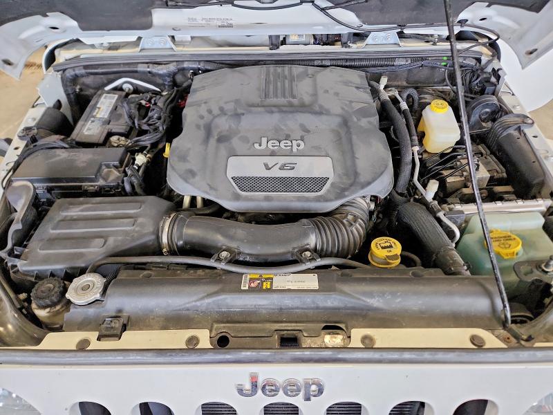 Photo 11 from auction – 2015 JEEP WRANGLER U with VIN 1C4BJWEG2FL609614
