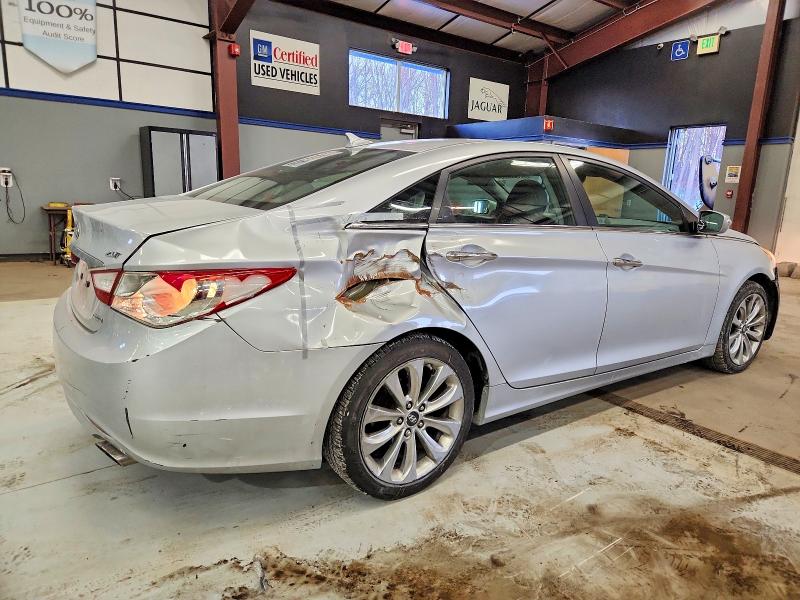 Фото 3 с аукциона – 2011 HYUNDAI SONATA SE с VIN 5NPEC4AB2BH211016