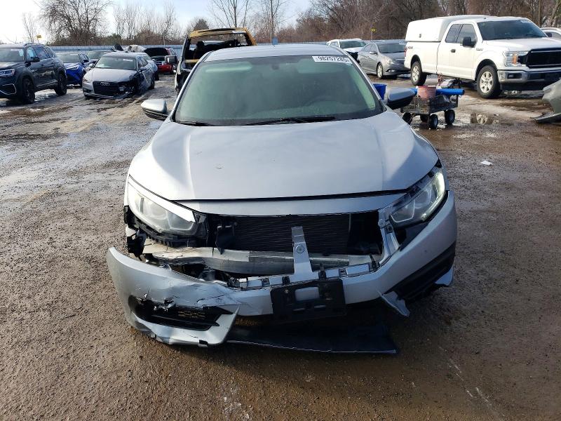 Photo 5 from auction – 2017 HONDA CIVIC LX with VIN 2HGFC2F53HH023071
