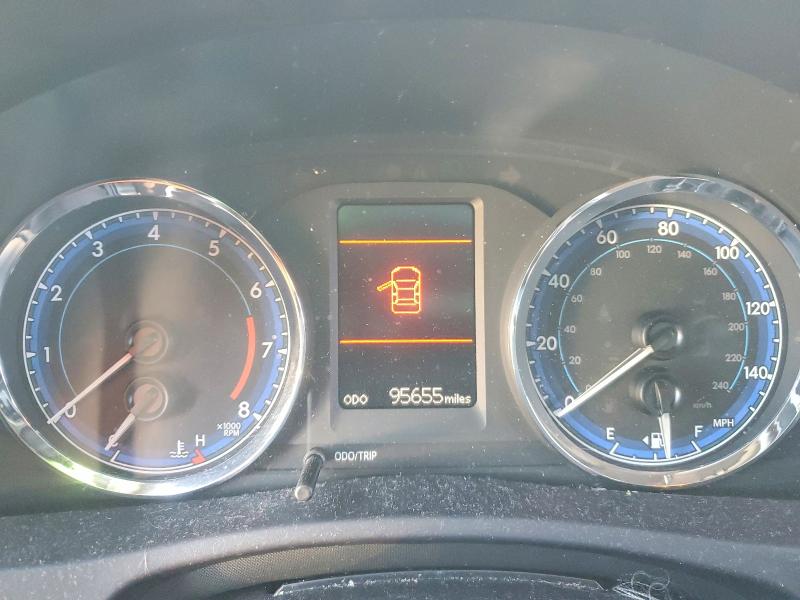 Photo 9 from auction – 2018 TOYOTA COROLLA L with VIN 5YFBURHEXJP773244