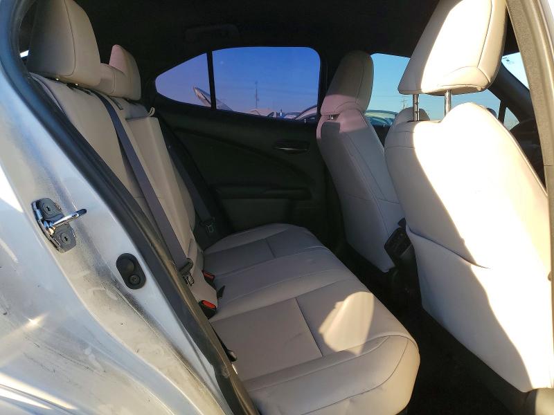 Photo 11 from auction – 2021 LEXUS UX 250H with VIN JTHP9JBH7M2048035
