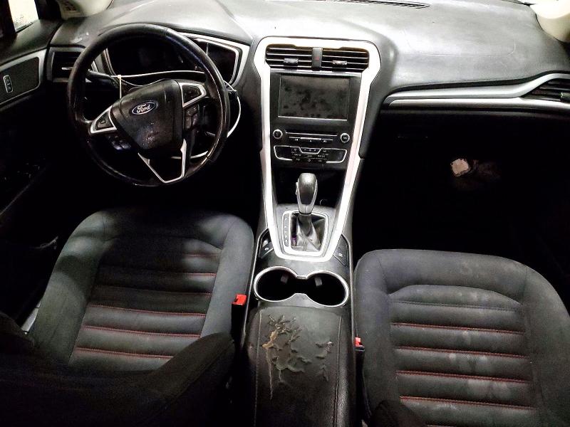 Photo 8 from auction – 2016 FORD FUSION with VIN 3FA6P0LU0GR328863