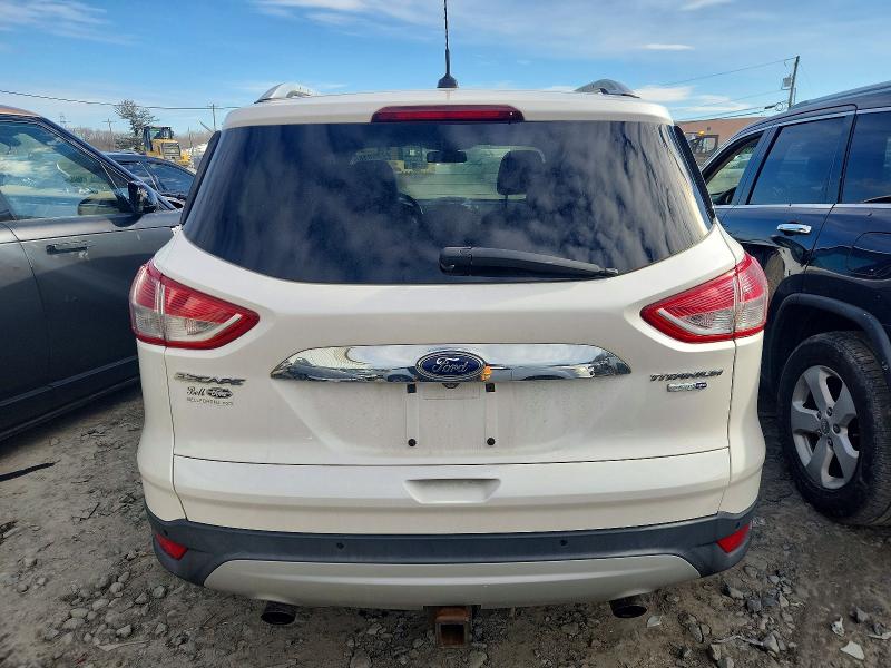 صورة رقم 6 من المزاد - 2015 FORD ESCAPE TIT مع VIN 1FMCU9J94FUA02107