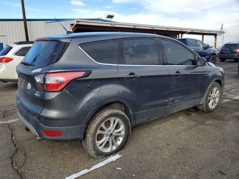 Photo 3 from auction – 2017 FORD ESCAPE with VIN 1FMCU9GDXHUE73161