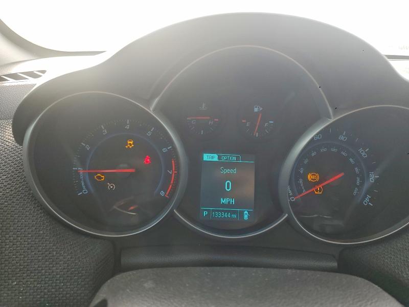 Photo 9 from auction – 2014 CHEVROLET CRUZE with VIN 1G1PC5SB6E7303910
