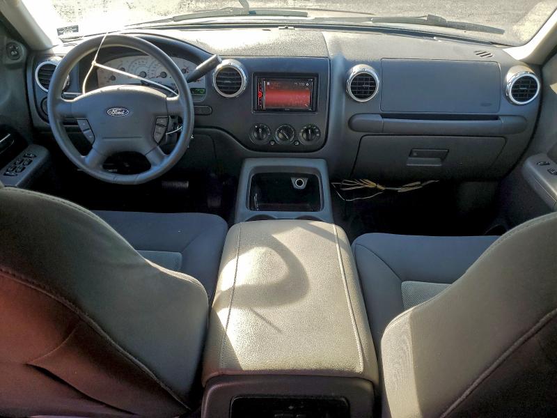 Photo 8 from auction – 2003 FORD EXPEDITION with VIN 1FMPU15L33LB78415