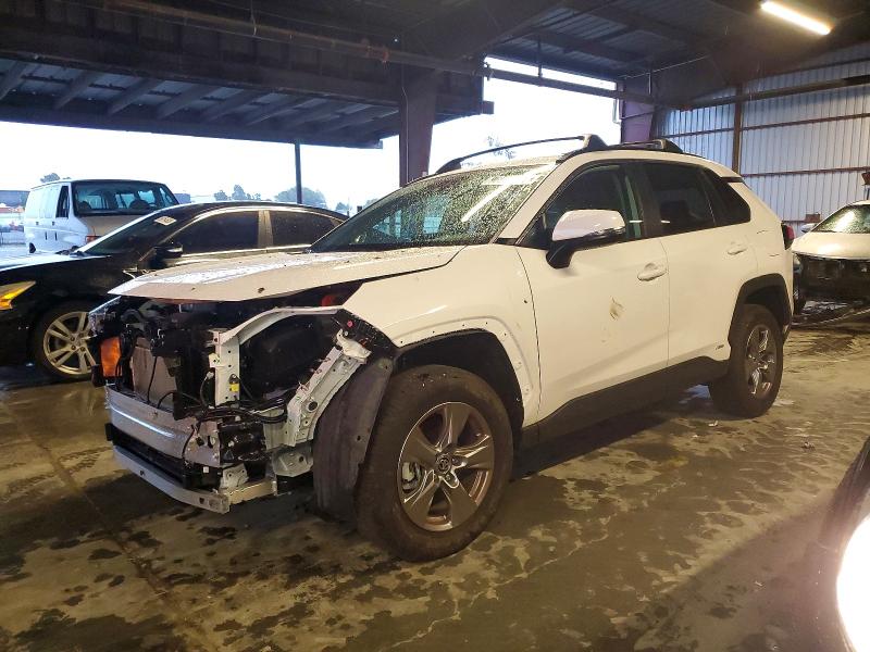 Photo 1 from auction – 2025 TOYOTA RAV4 XLE with VIN JTMRWRFV7SD604069