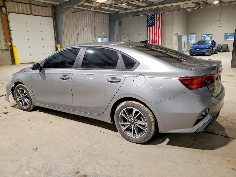 Photo 2 from auction – 2023 KIA FORTE with VIN 3KPF24AD6PE516877