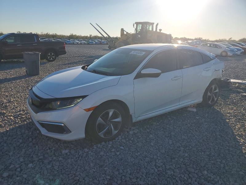 HONDA CIVIC 2019 with VIN 19XFC2F63KE043153 - Photo from auction