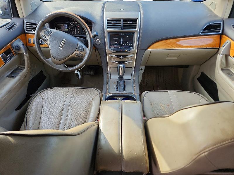 Photo 8 from auction – 2011 LINCOLN MKX with VIN 2LMDJ8JKXBBJ07118