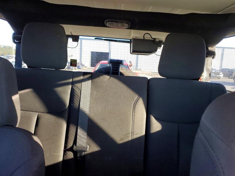 Photo 10 from auction – 2014 JEEP WRANGLER U with VIN 1C4BJWDGXEL320478