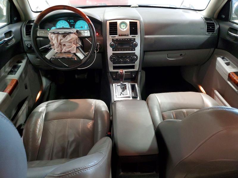 Photo 8 from auction – 2006 CHRYSLER 300C with VIN 2C3LA63H16H190155