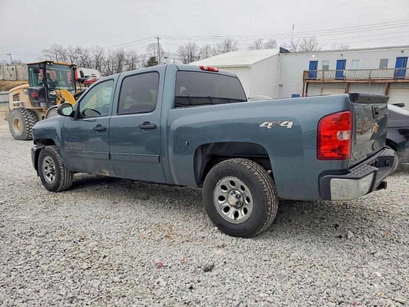 Photo 2 from auction – 2011 CHEVROLET SILVERADO with VIN 3GCPKREA7BG333499