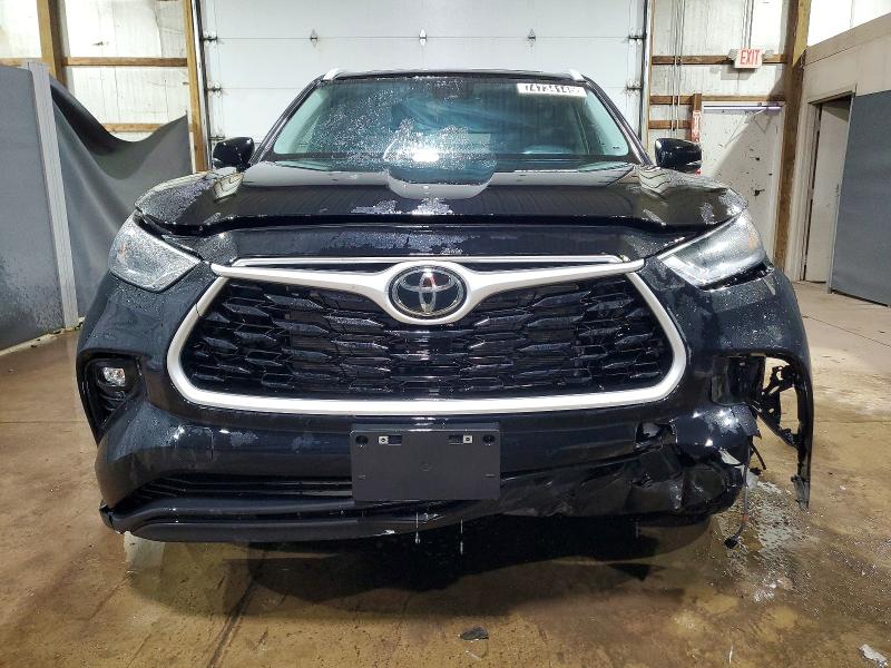 Photo 5 from auction – 2023 TOYOTA HIGHLANDER with VIN 5TDKDRAH9PS029297
