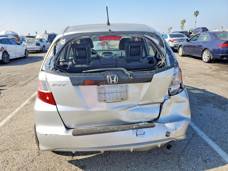 Photo 6 from auction – 2012 HONDA FIT with VIN JHMGE8H33CC023139