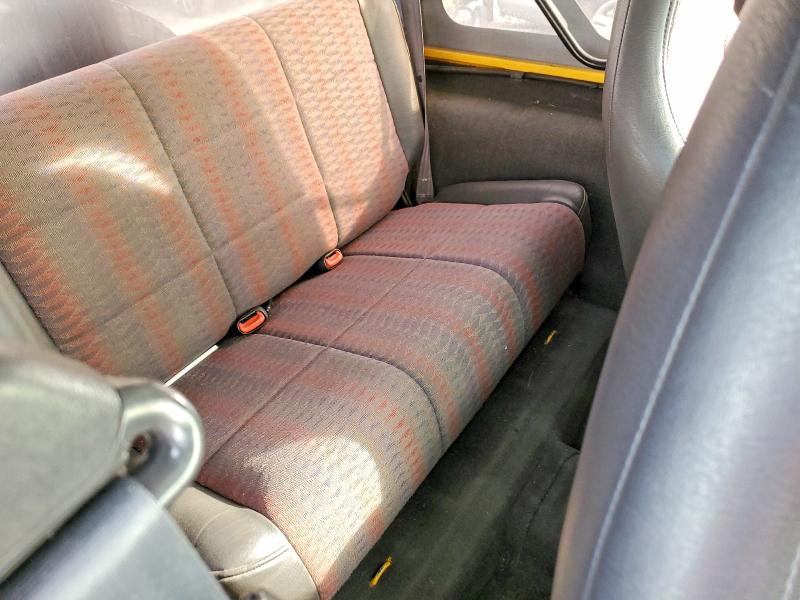 Photo 11 from auction – 2000 JEEP WRANGLER / with VIN 1J4FA49S9YP774795