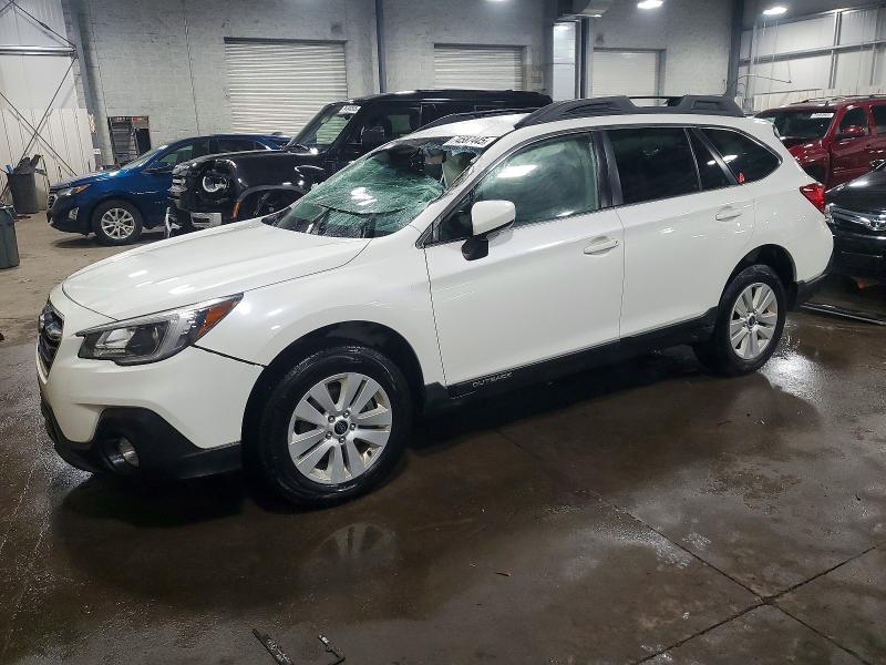 SUBARU OUTBACK 2. 2018 with VIN 4S4BSACC0J3211581 - Photo from auction