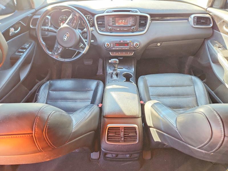 Photo 8 from auction – 2016 KIA SORENTO EX with VIN 5XYPHDA14GG011819