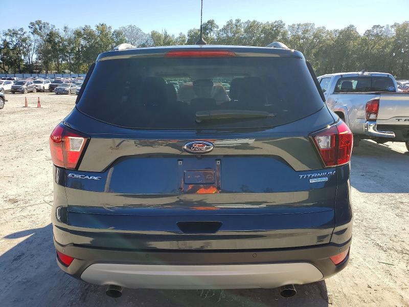 Photo 6 from auction – 2019 FORD ESCAPE TIT with VIN 1FMCU0J92KUA44619