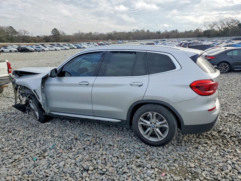 Photo 2 from auction – 2019 BMW X3 SDRIVE3 with VIN 5UXTR7C58KLR52263