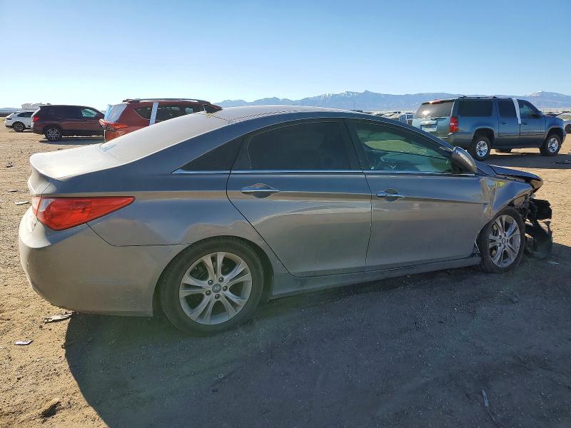 Photo 3 from auction – 2012 HYUNDAI SONATA SE with VIN 5NPEC4AC9CH489518