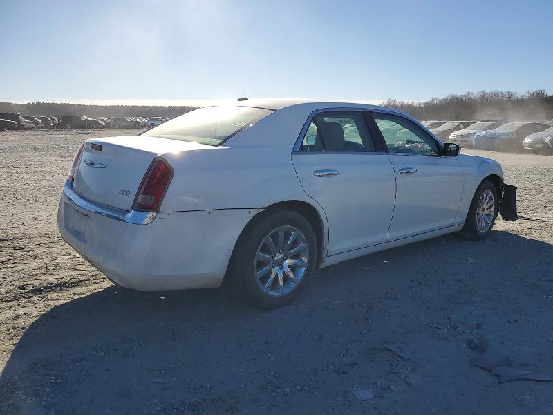 Photo 3 from auction – 2011 CHRYSLER 300 LIMITE with VIN 2C3CA5CG2BH585974