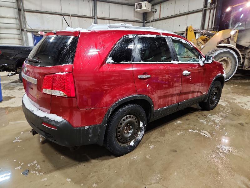 Photo 3 from auction – 2013 KIA SORENTO LX with VIN 5XYKTDA25DG421249