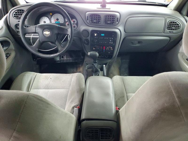 Photo 8 from auction – 2005 CHEVROLET TRAILBLAZER with VIN 1GNDS13S652111475