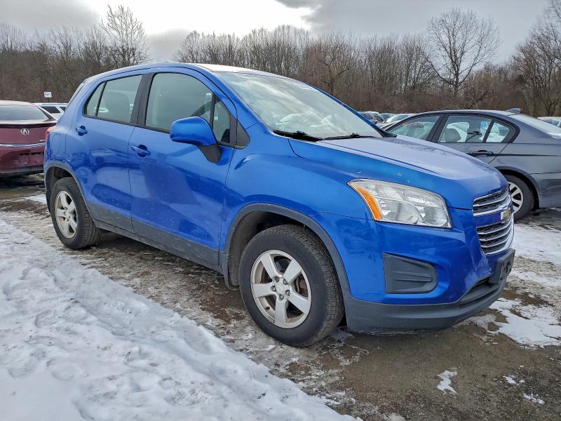 Photo 4 from auction – 2015 CHEVROLET TRAX 1LS with VIN KL7CJPSB6FB119652