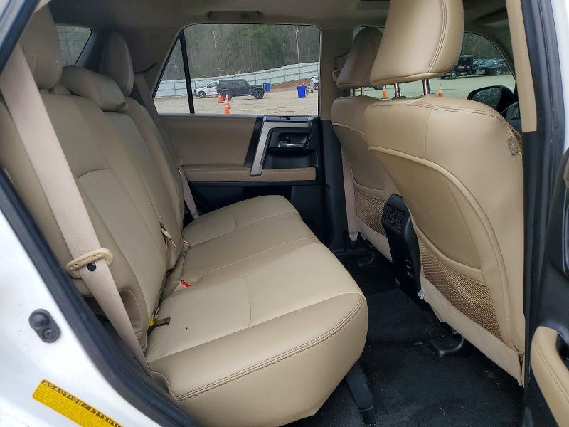 Zdjęcie 11 z aukcji – 2017 TOYOTA 4RUNNER z VIN JTEBU5JR4H5439459