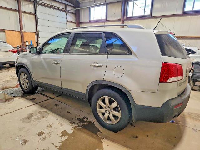 Photo 2 from auction – 2012 KIA SORENTO with VIN 5XYKTCA65CG286995