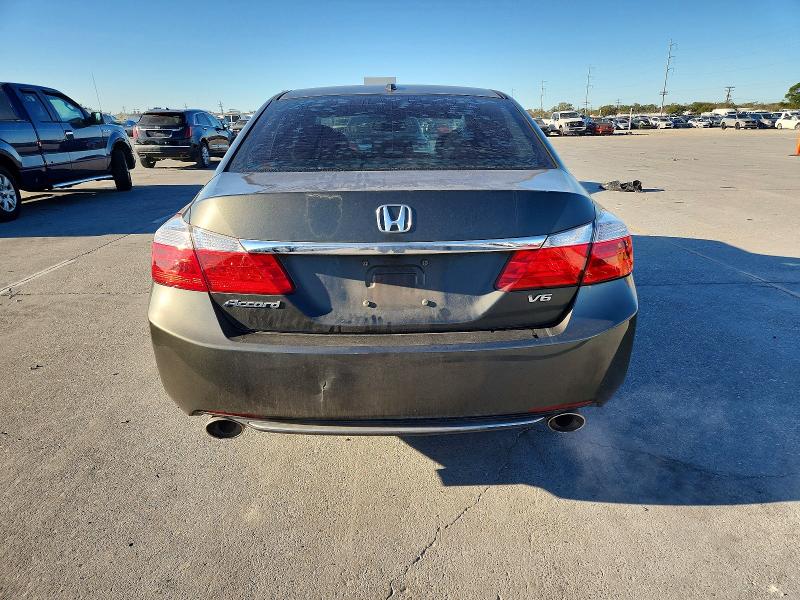 Photo 6 from auction – 2013 HONDA ACCORD with VIN 1HGCR3F86DA030896
