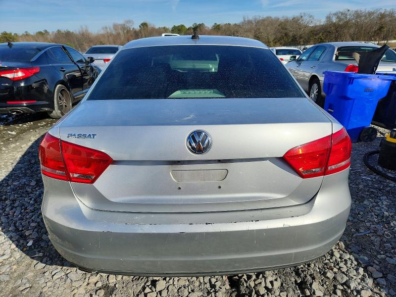Photo 6 from auction – 2013 VOLKSWAGEN PASSAT with VIN 1VWAH7A37DC141485
