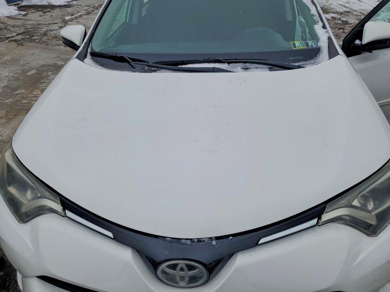 Photo 12 from auction – 2017 TOYOTA RAV4 XLE with VIN 2T3RFREV3HW594010