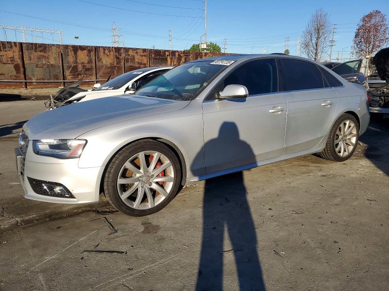 AUDI A4 PREMIUM 2013 with VIN WAUFFAFL2DN005688 - Photo from auction