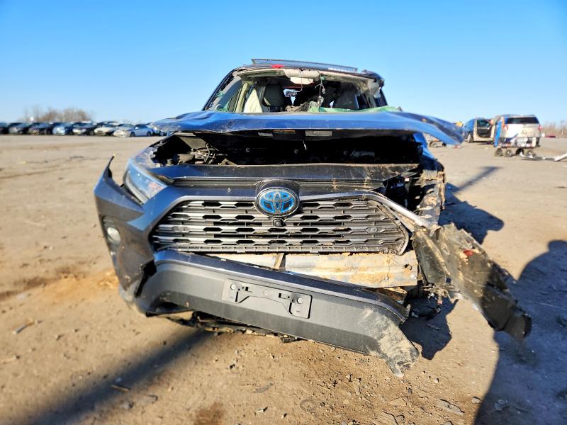 Photo 5 from auction – 2019 TOYOTA RAV4 with VIN JTMDWRFV2KD505007