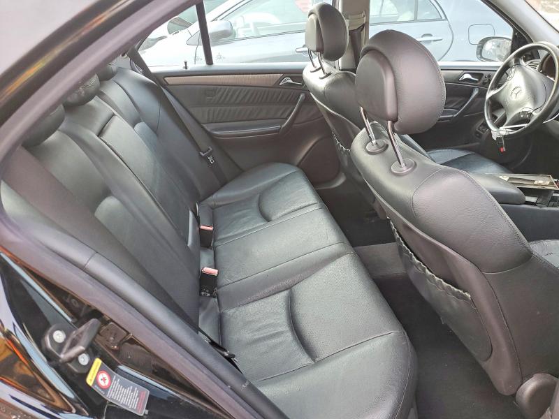 Photo 10 from auction – 2002 MERCEDES-BENZ C 320 with VIN WDBRF64J02F238182