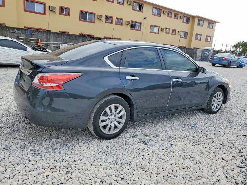 Photo 3 from auction – 2015 NISSAN ALTIMA 2.5 with VIN 1N4AL3AP4FN880940