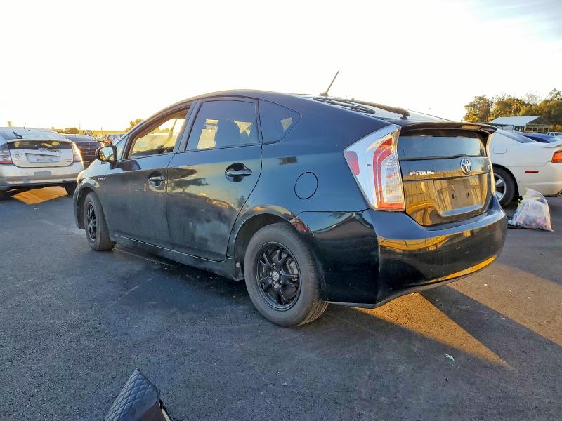 Photo 2 from auction – 2013 TOYOTA PRIUS with VIN JTDKN3DU0D5659259